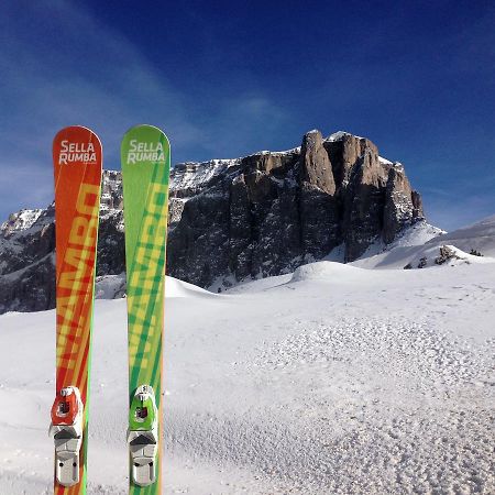 Appartamenti Majon Sotroi Campitello di Fassa Esterno foto