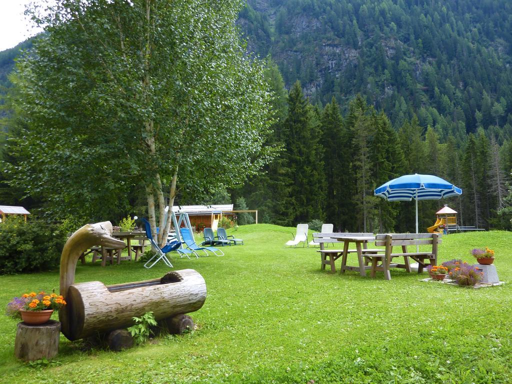 Appartamenti Majon Sotroi Campitello di Fassa Esterno foto