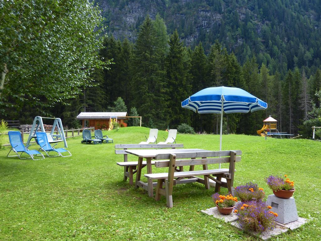 Appartamenti Majon Sotroi Campitello di Fassa Esterno foto