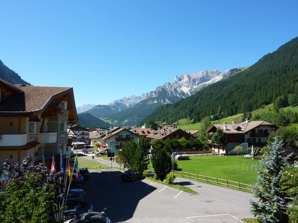 Appartamenti Majon Sotroi Campitello di Fassa Esterno foto