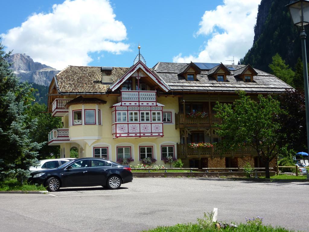 Appartamenti Majon Sotroi Campitello di Fassa Esterno foto