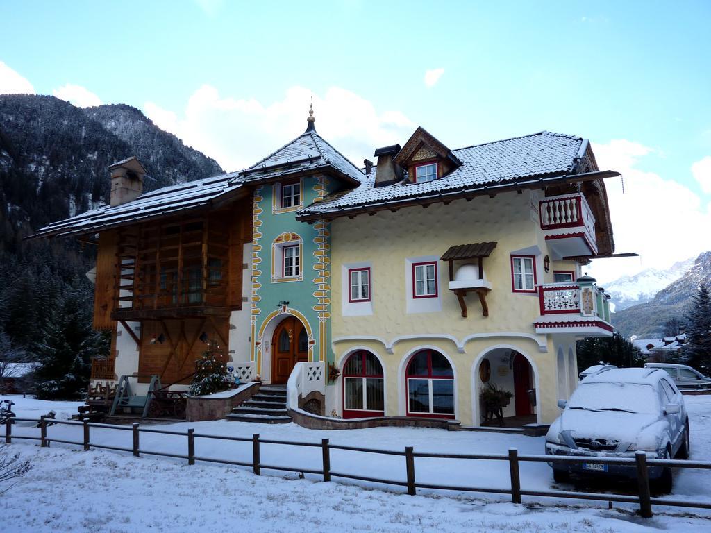 Appartamenti Majon Sotroi Campitello di Fassa Esterno foto